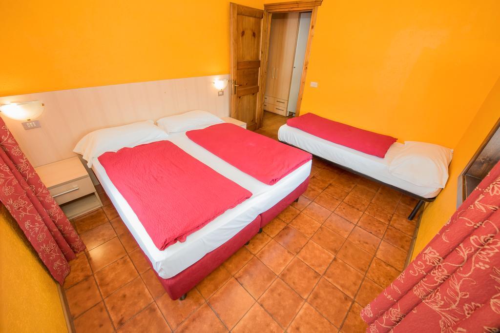 Ferienwohnung Casa Rosalba Livigno Exterior foto